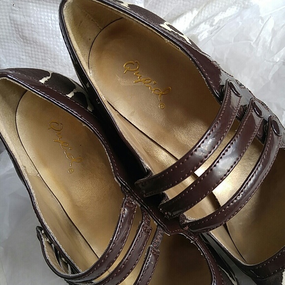 Shoes - Picture 3 of 8